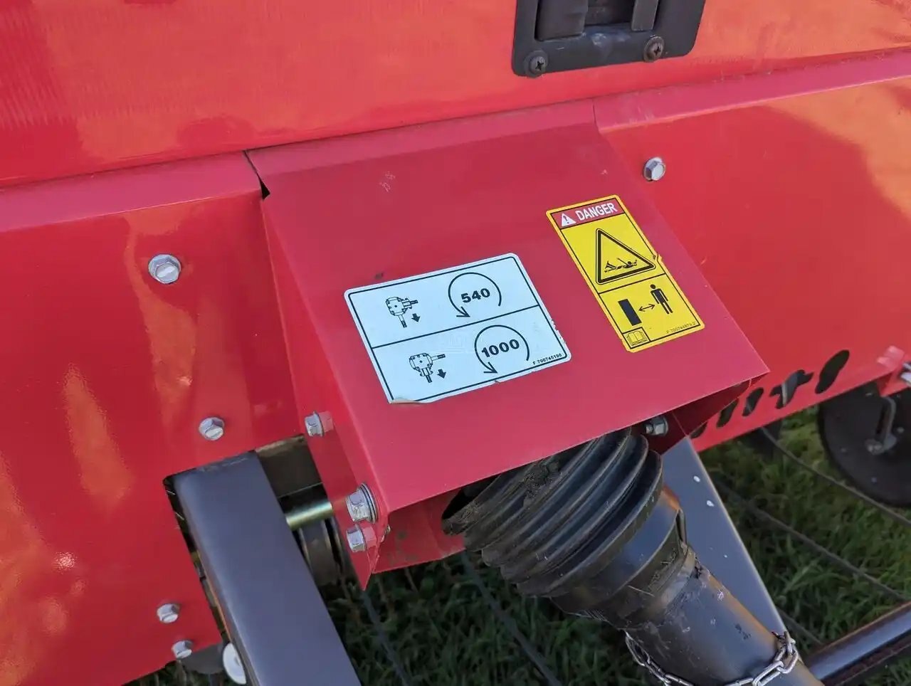 2019 Massey Ferguson 2956A