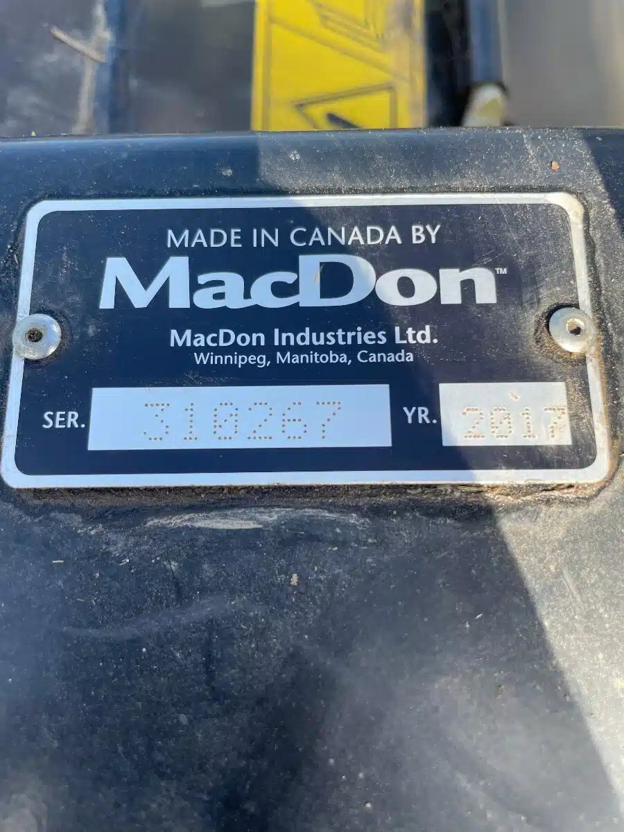 2017 MacDon Industries Ltd. A40 D