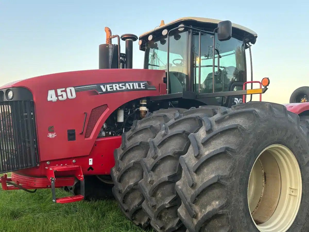 2013 Versatile 450