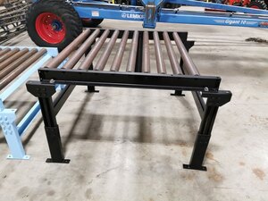 Extra Wide Gravity Roller Conveyor