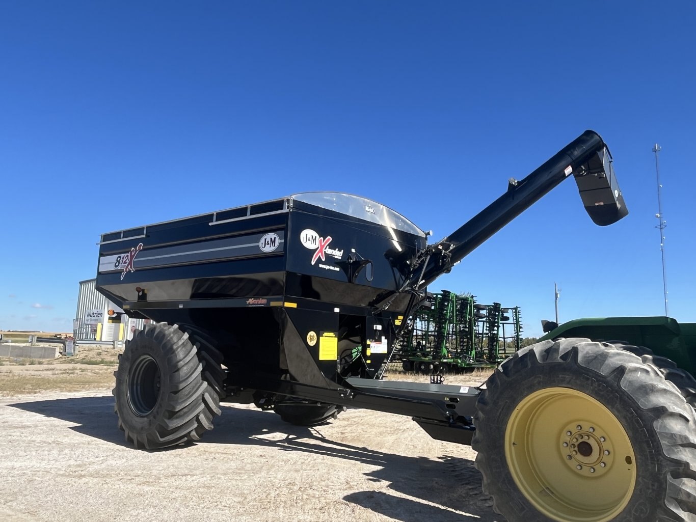 J&M 812 18 Scale Grain Cart