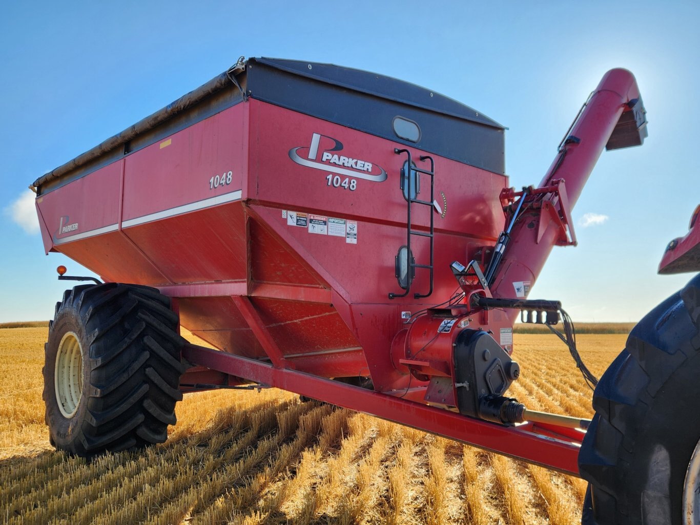 Used Parker 1048 Dual Auger Grain Cart