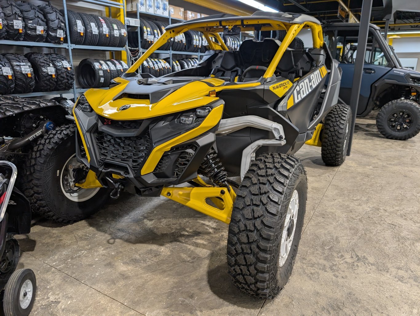 2024 Can Am MAVERICK R X RS WITH SMART SHOX