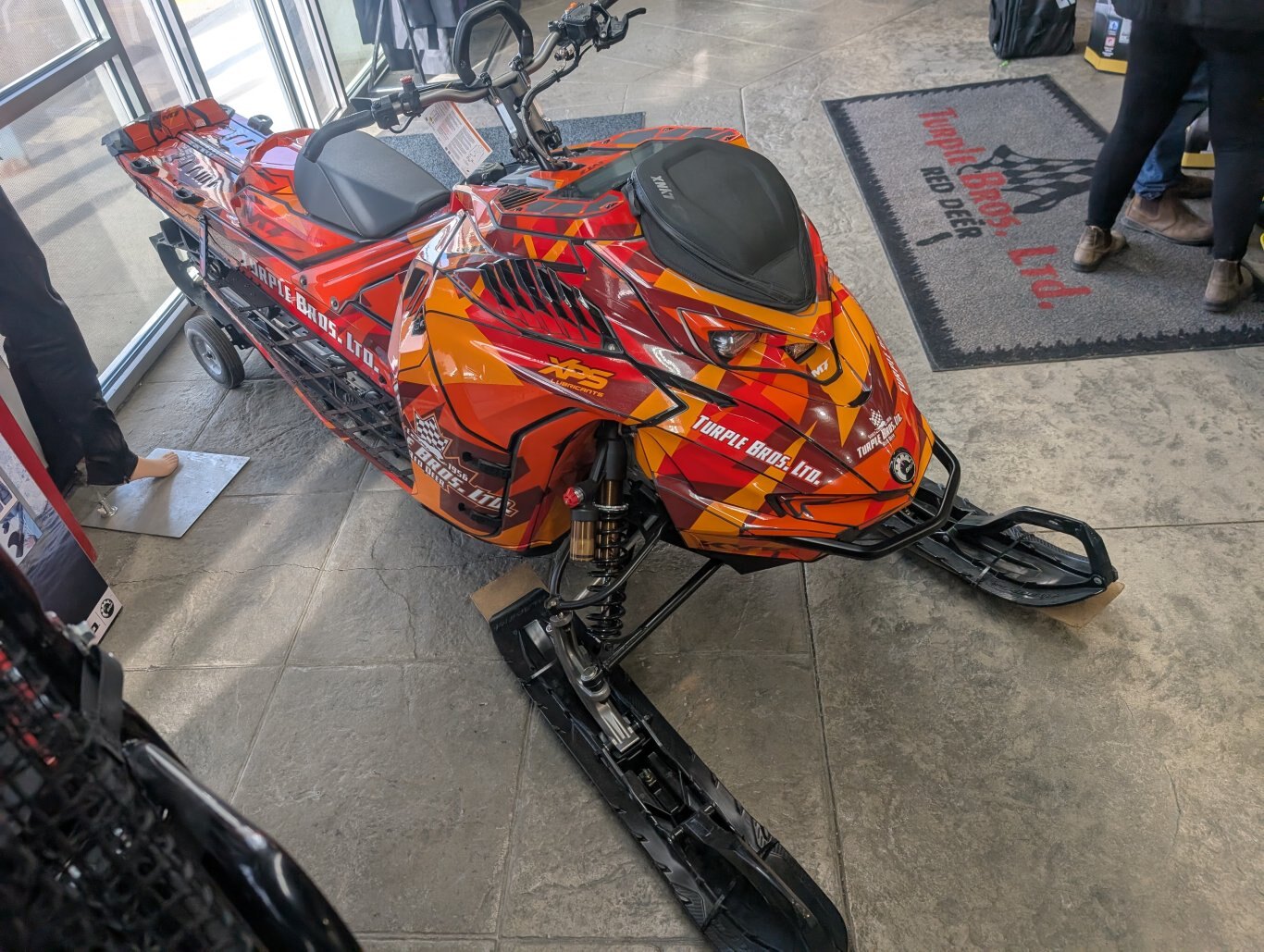 2025 Lynx SHREDDER RE 3900 850 E TEC Turbo R