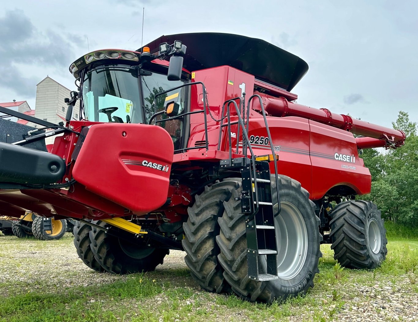 327 Hrs, 2022 Case IH 9250