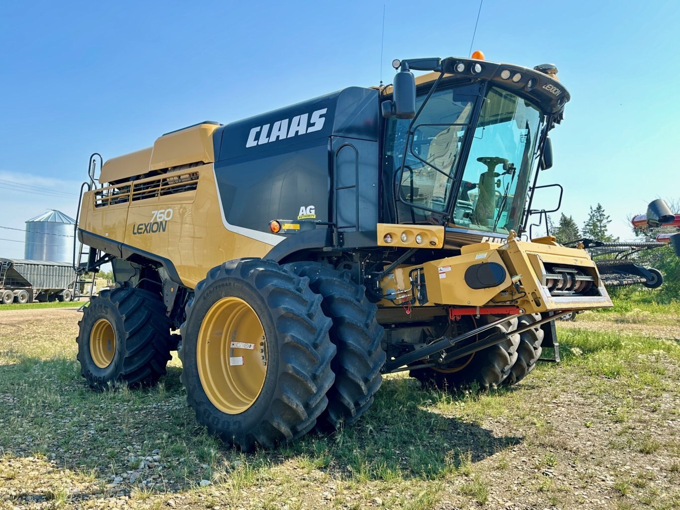 1385 Hrs, 2015 CLAAS LEXION 760