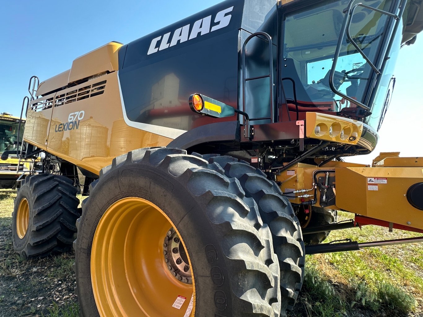 1106 Hrs, 2017 CLAAS LEXION 670