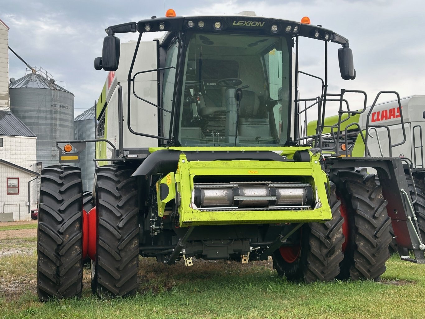 354 Hrs, 2022 CLAAS LEXION 8700