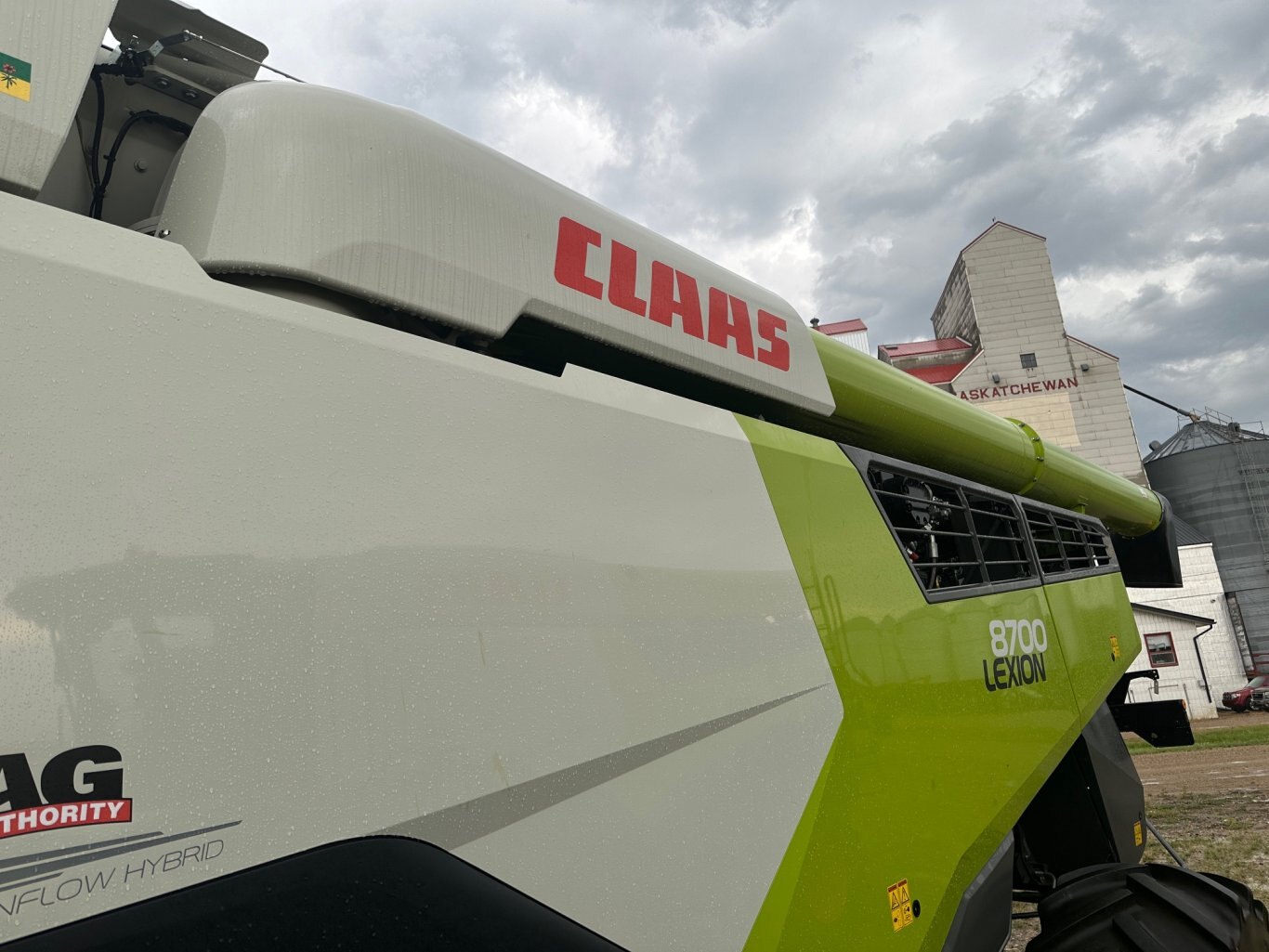 354 Hrs, 2022 CLAAS LEXION 8700