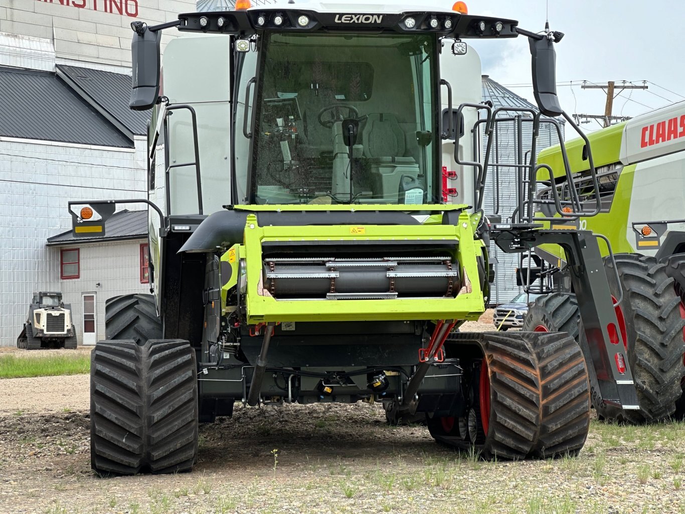 250 Hrs, 2023 CLAAS LEXION 8700TT