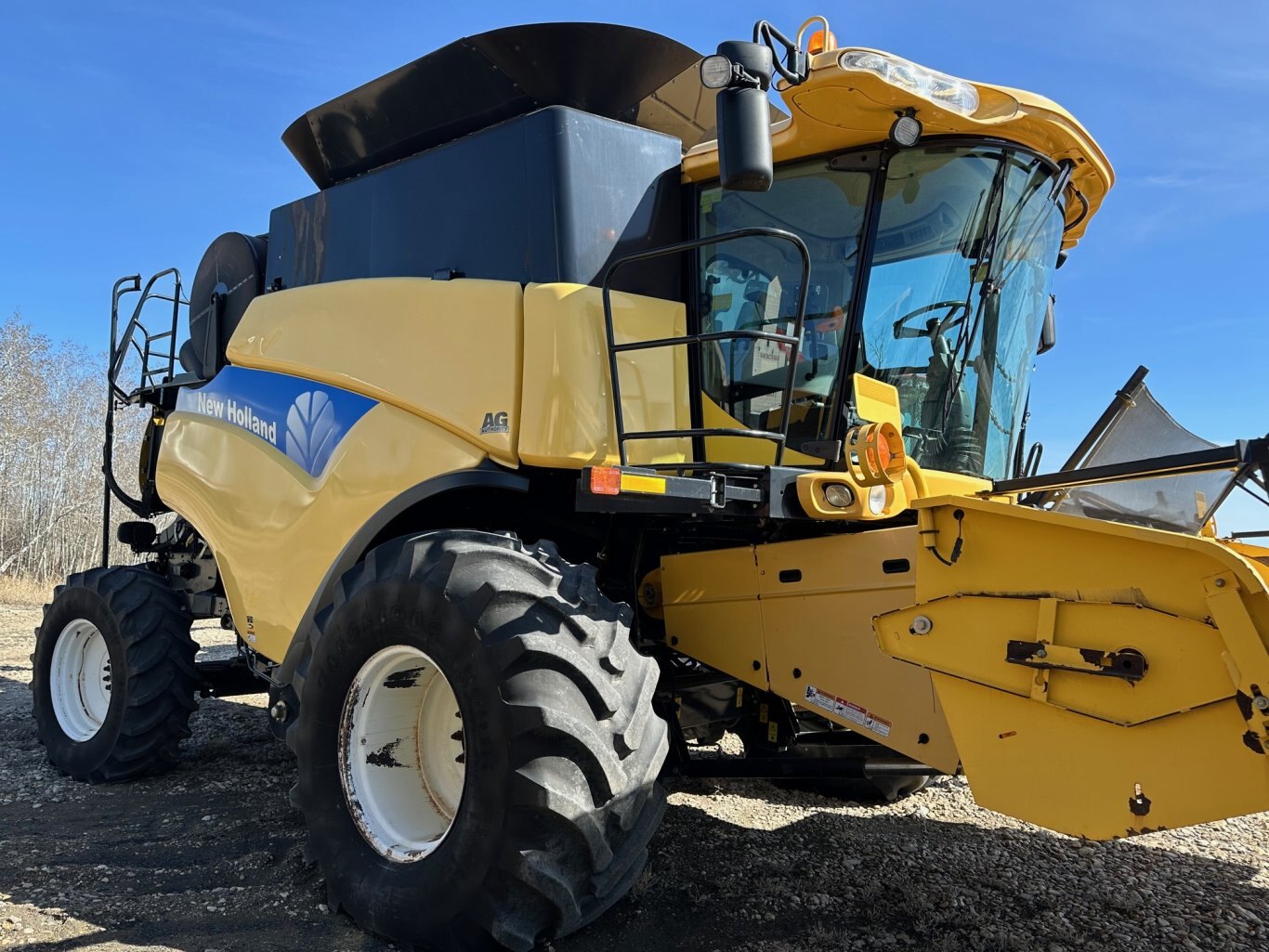 2300 Hrs, 2007 New Holland CR9060