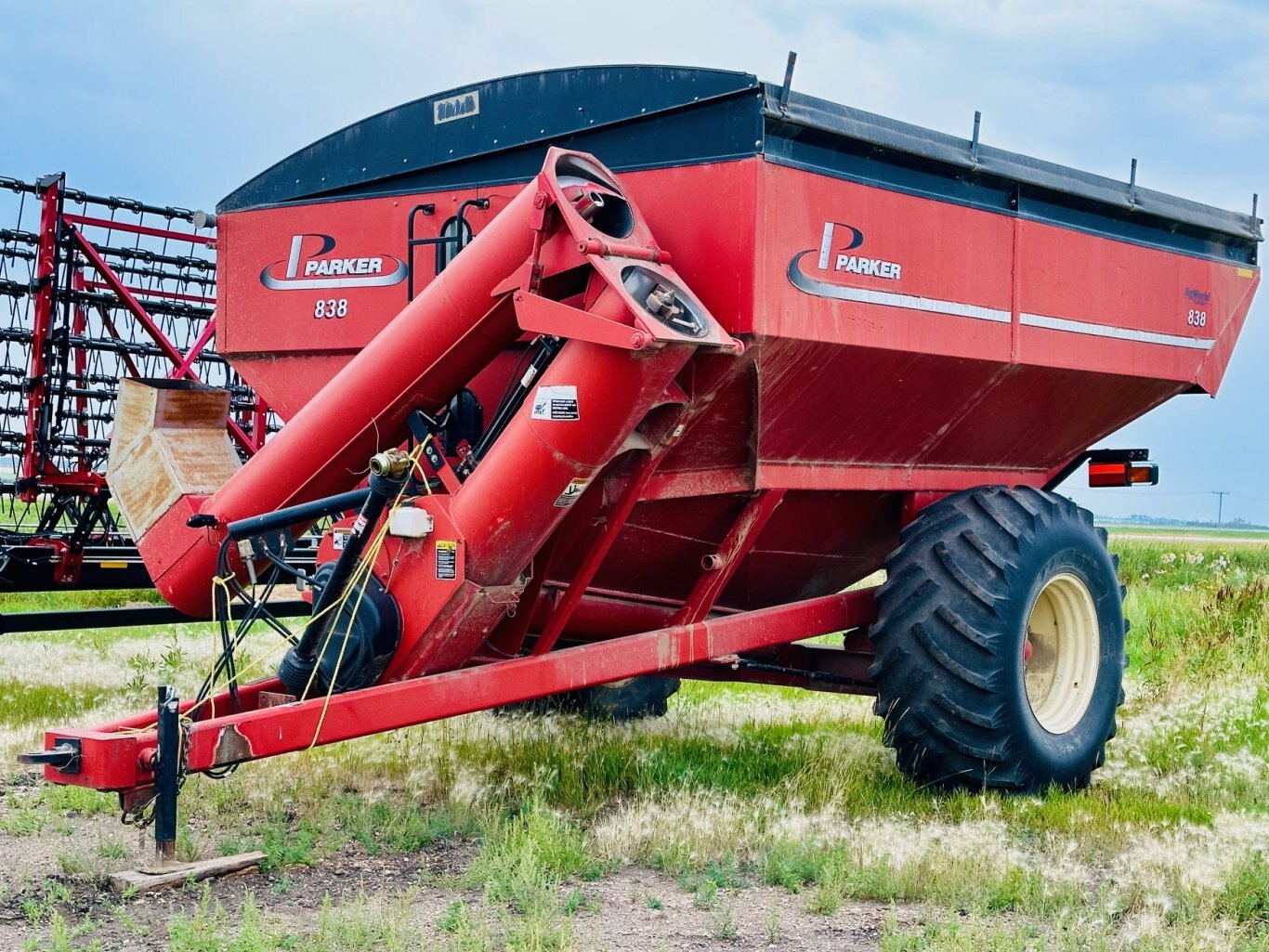 2005 Parker 838, 850 Bushel