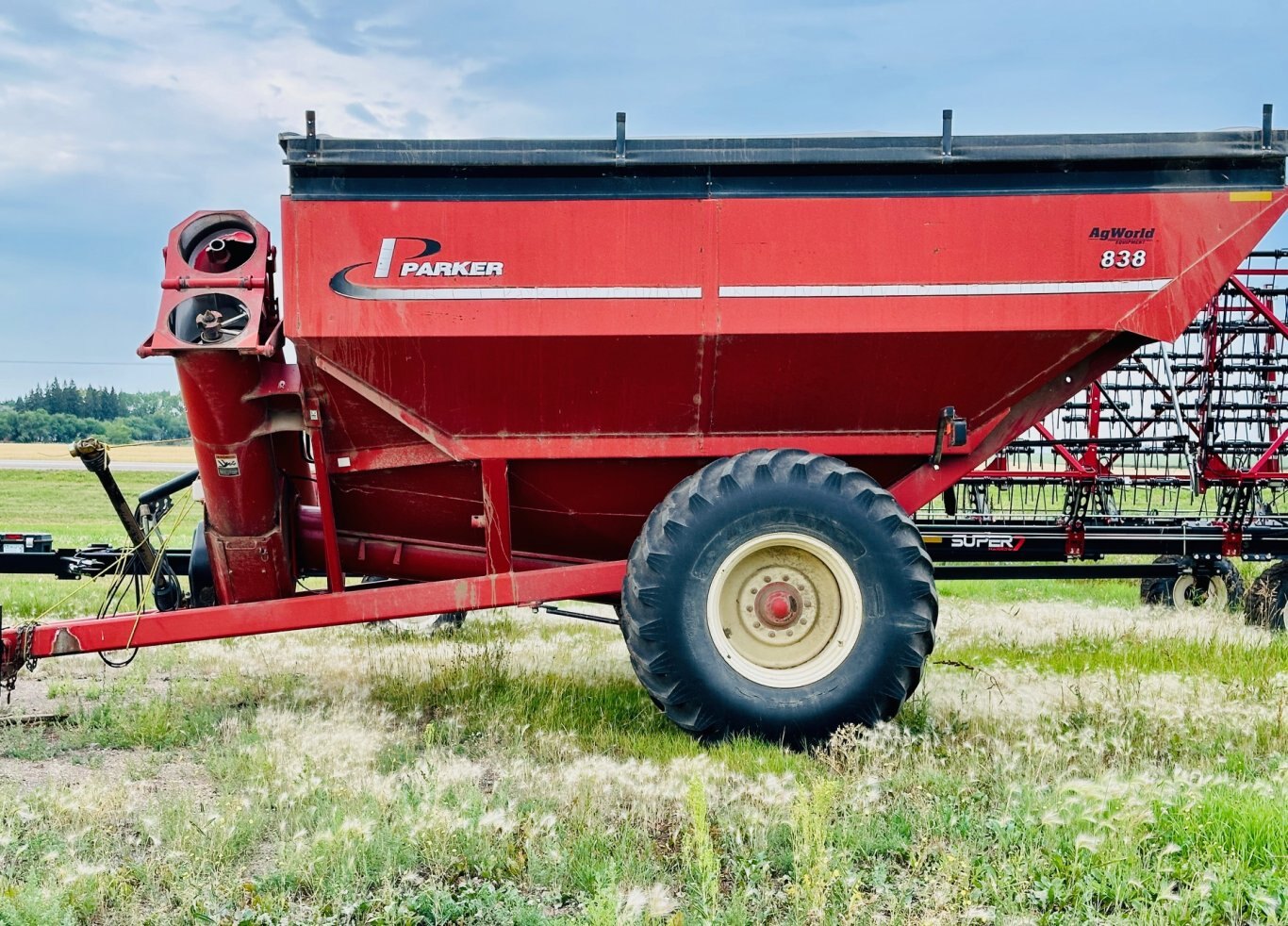 2005 Parker 838, 850 Bushel