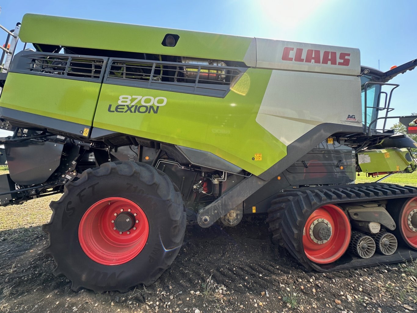 165 Hrs, 2023 CLAAS LEXION 8700TT