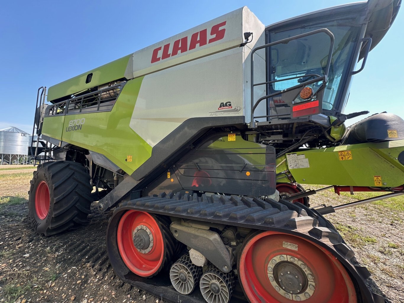 165 Hrs, 2023 CLAAS LEXION 8700TT