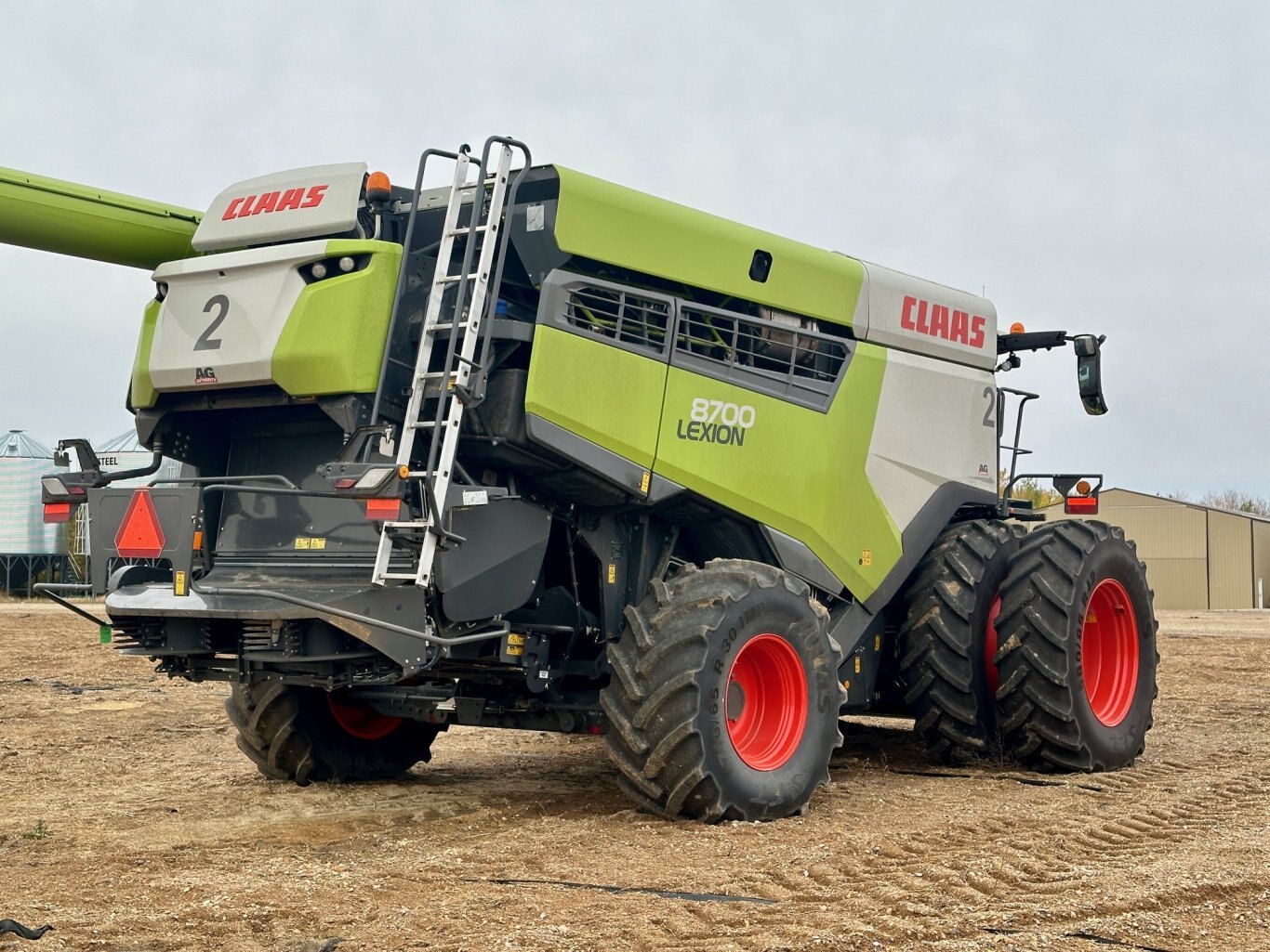 120 Hrs, 2024 CLAAS LEXION 8700