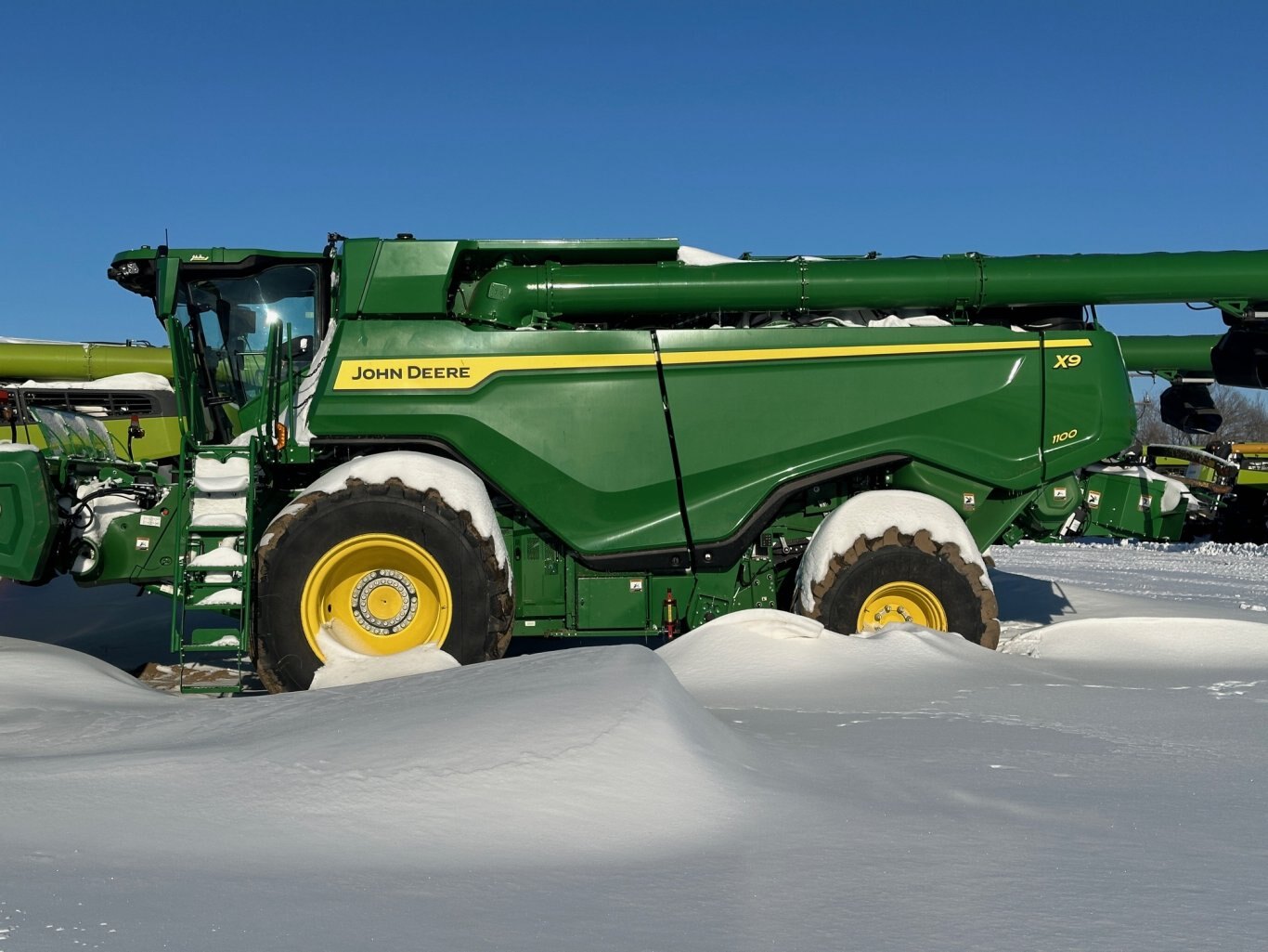 423 Hrs, 2023 John Deere X9 1100