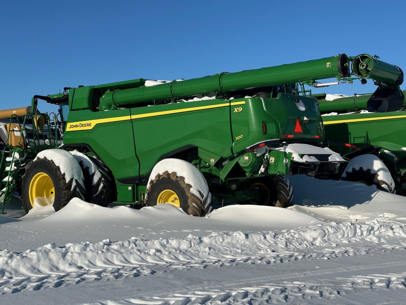 423 Hrs, 2023 John Deere X9 1100