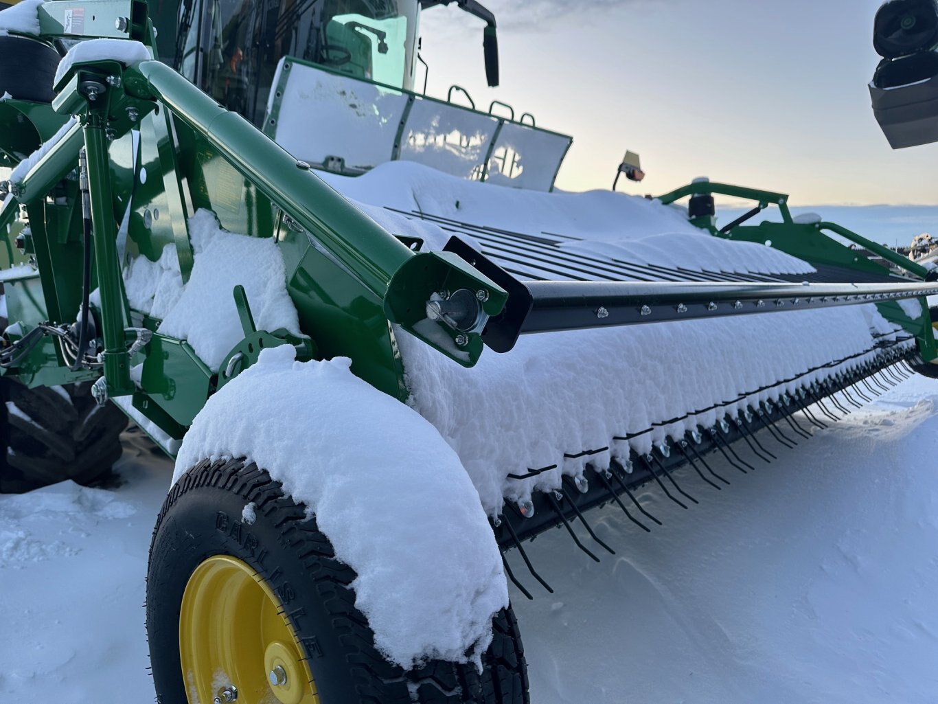 As new, 2023 John Deere BP15 P/U Header