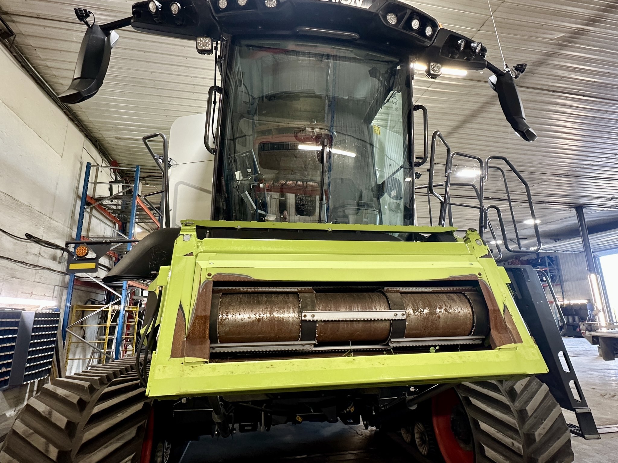 2023 CLAAS LEXION 8800TT, 715 Hours
