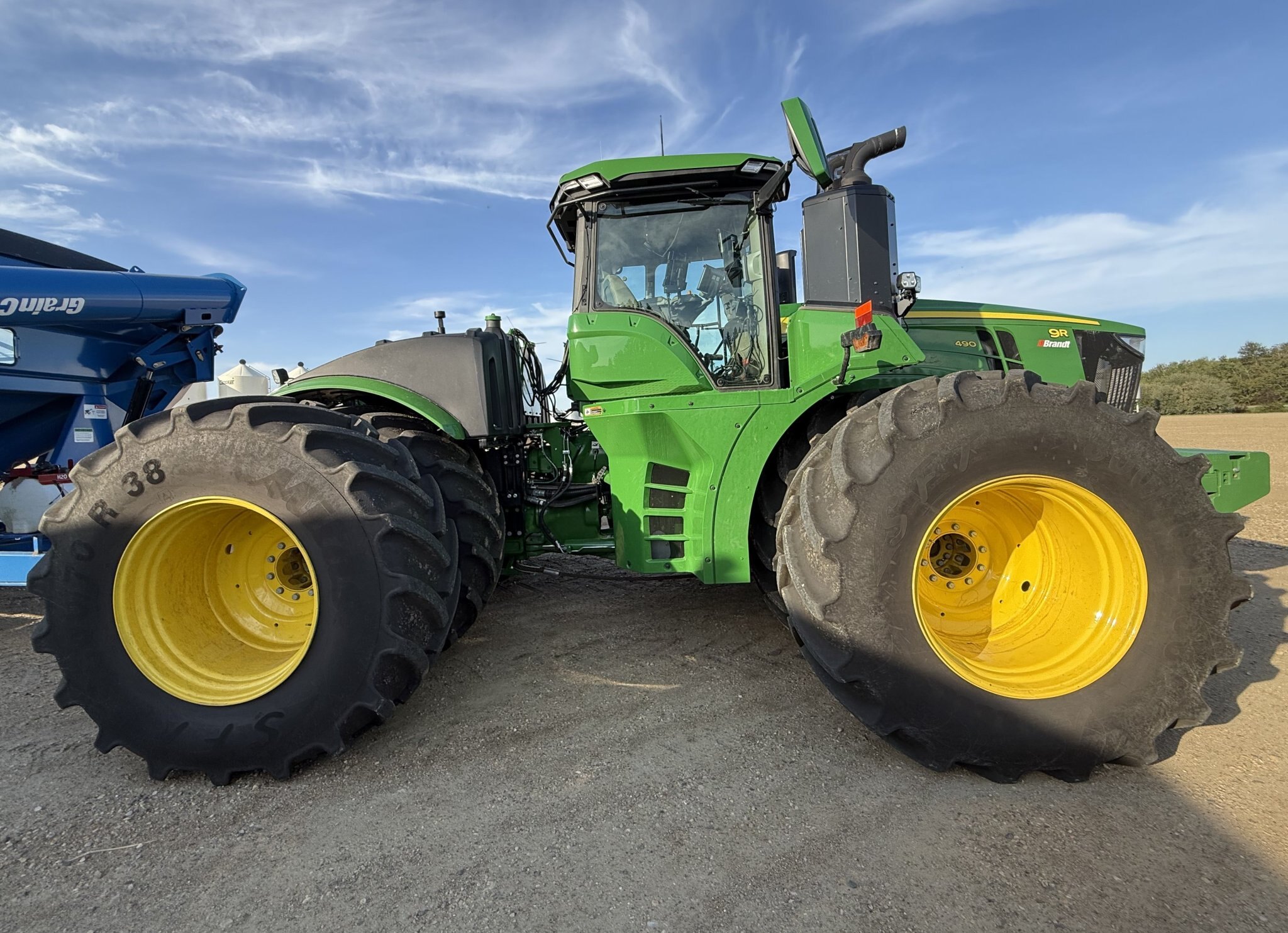 2025 John Deere 9R490 Tractor, 300 Hours