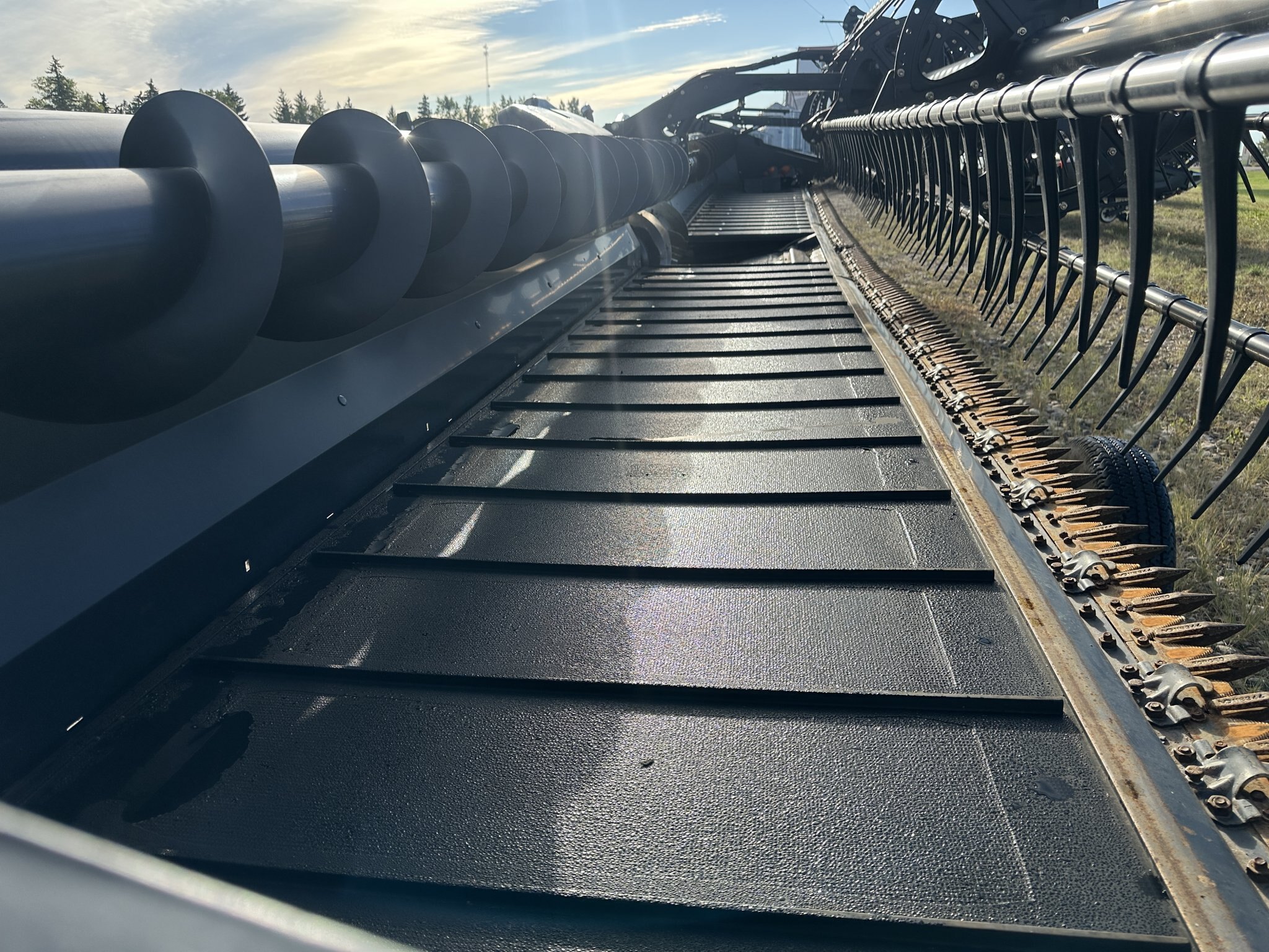 2017 MacDon FD75 Header, 40 ft
