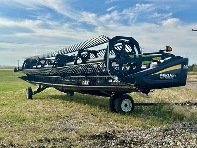 2017 MacDon FD75 Header, 40-ft