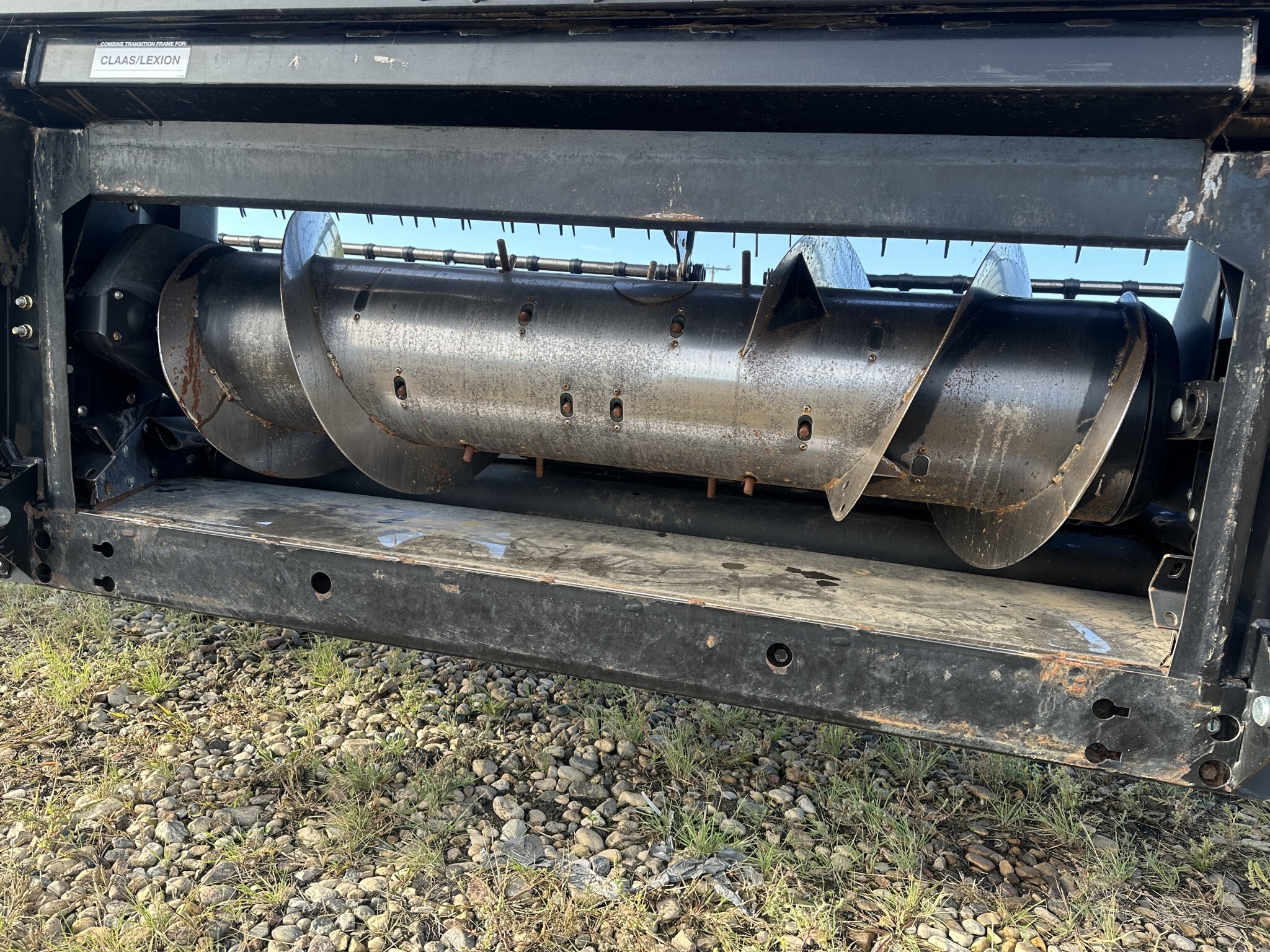 2017 MacDon FD75 Header, 40 ft