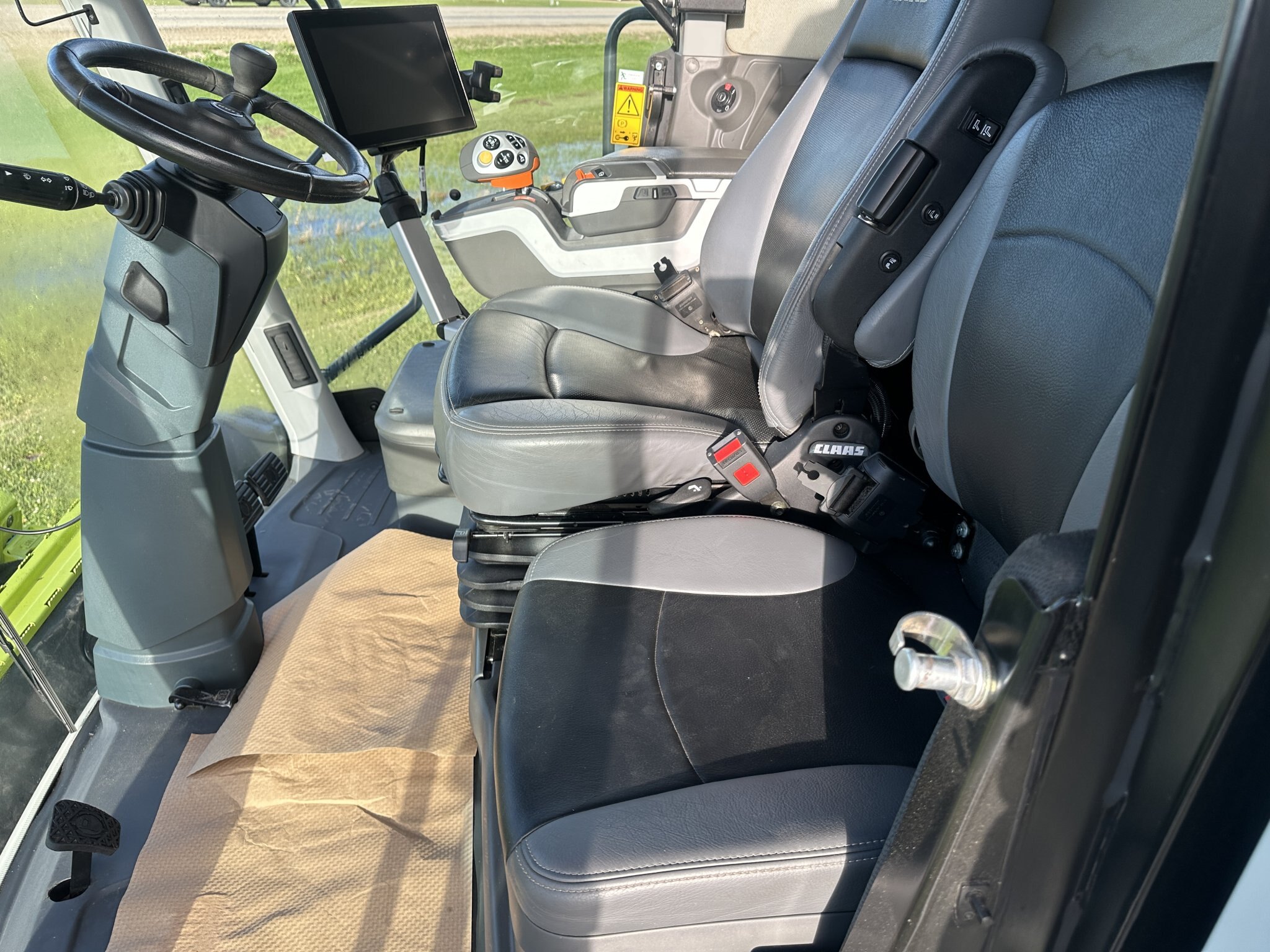 2020 CLAAS LEXION 8700TT, 1817 Hrs