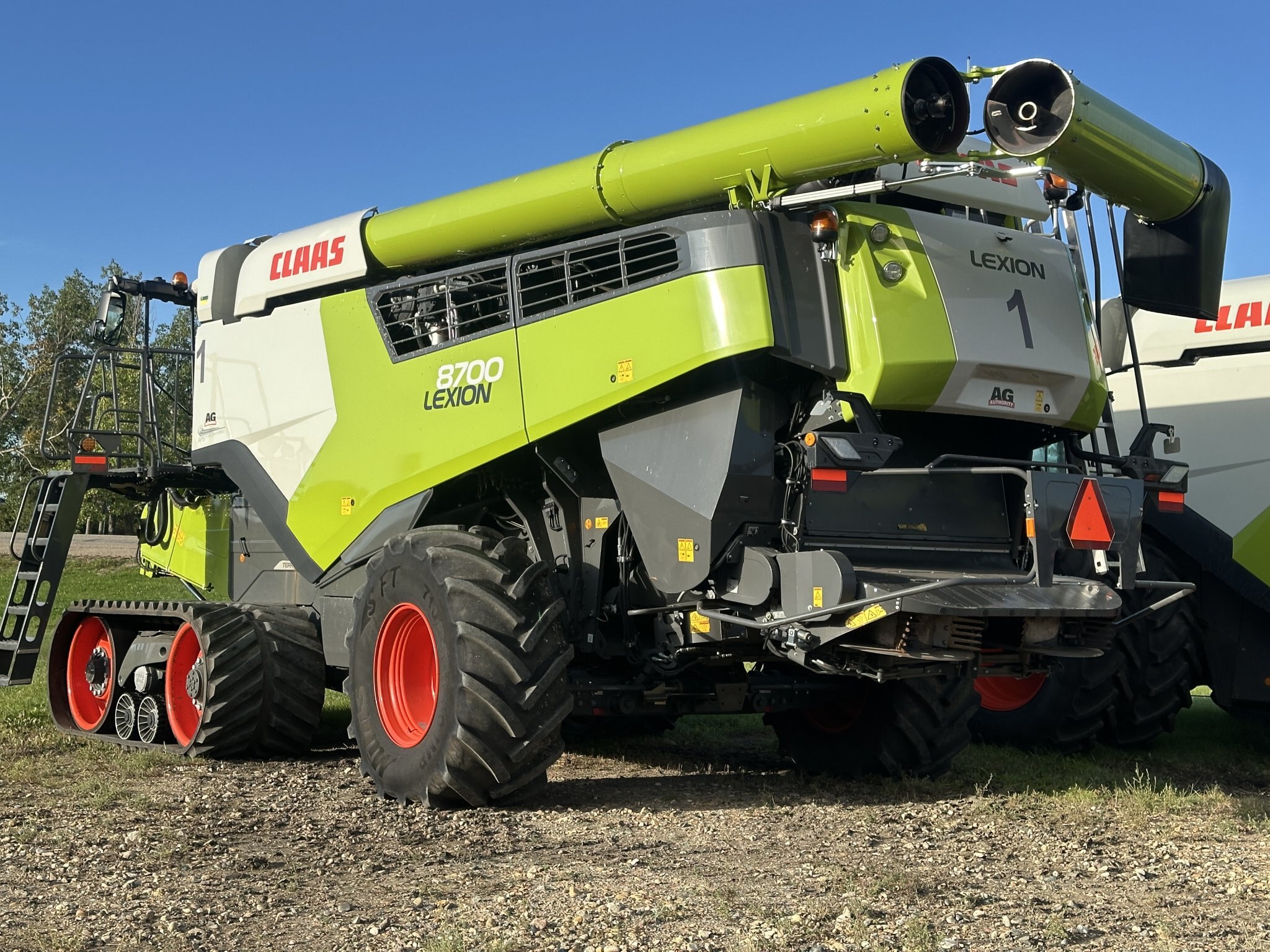 2020 CLAAS LEXION 8700TT, 1817 Hrs