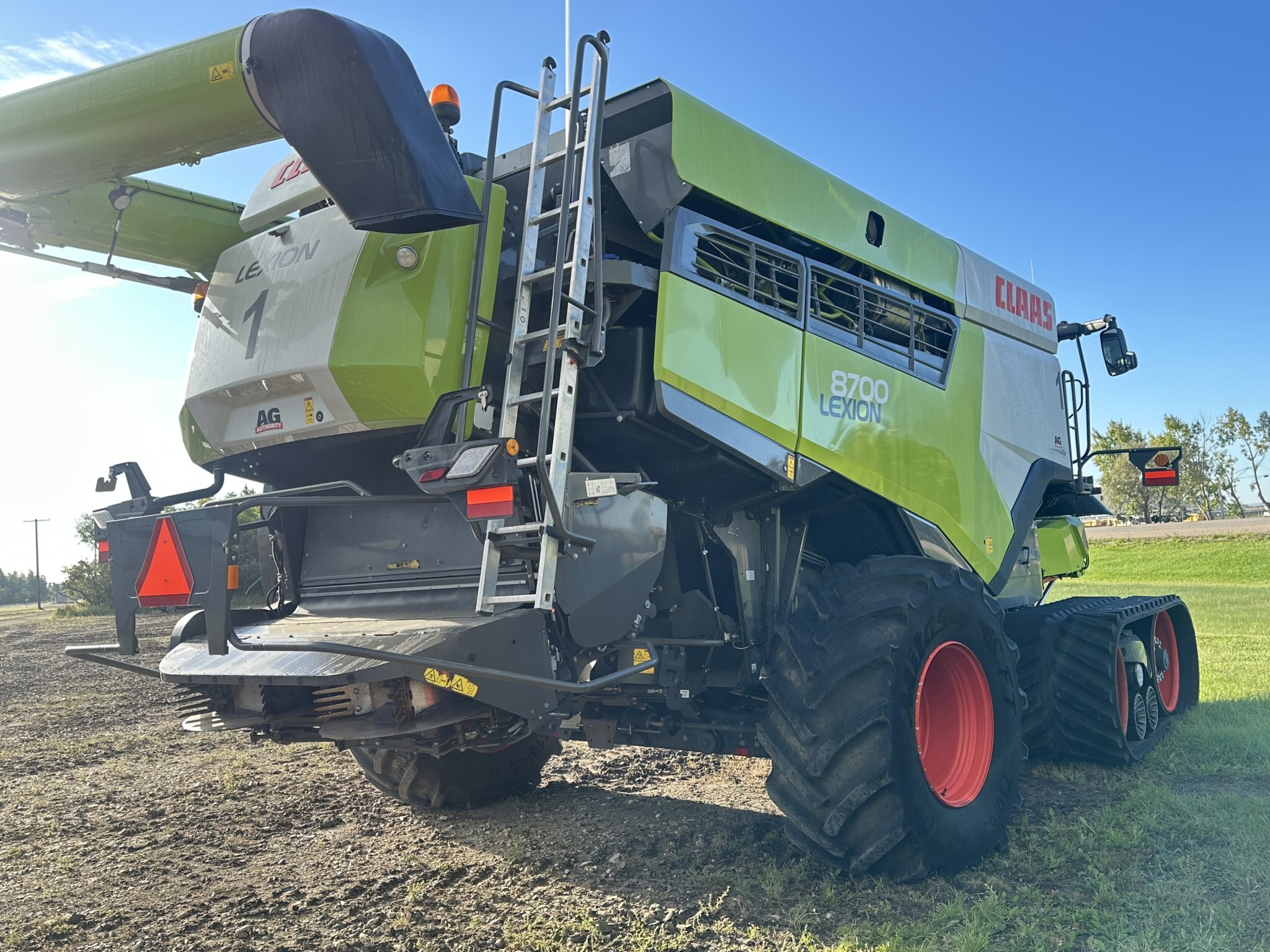 2020 CLAAS LEXION 8700TT, 1817 Hrs