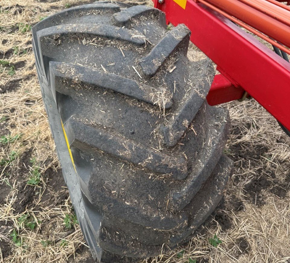 2017 Bourgault XR770 Harrow, 70 ft