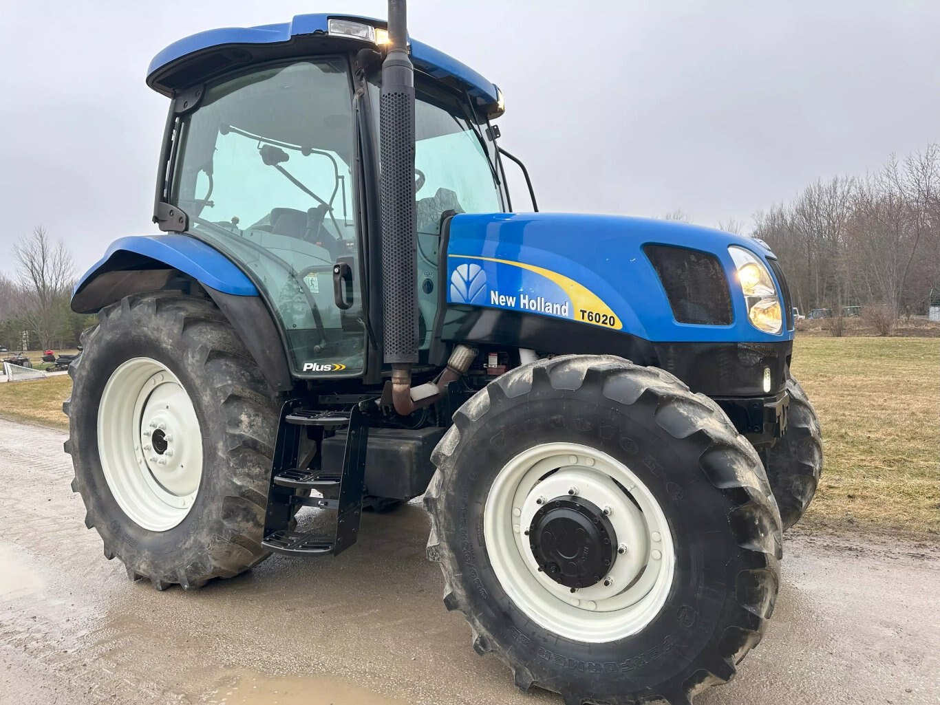 2008 New Holland T6020