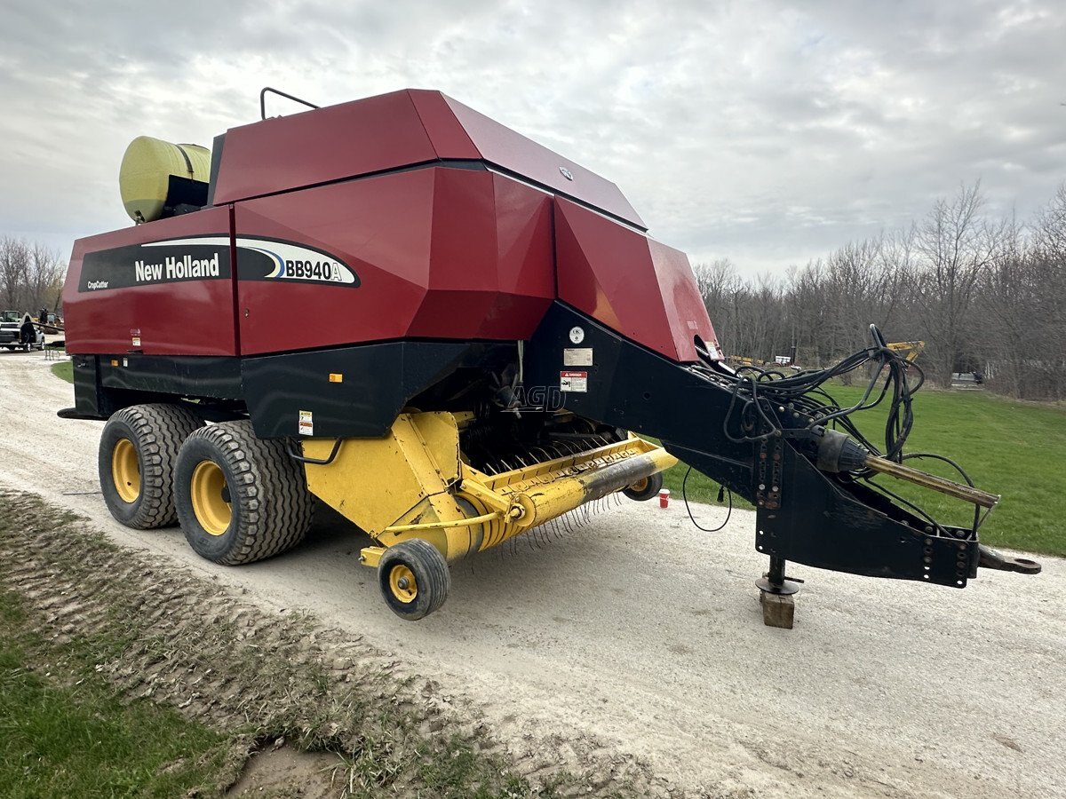 2005 New Holland BB940A