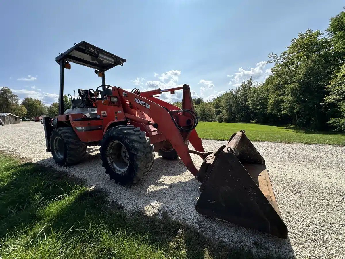 1997 Kubota R520