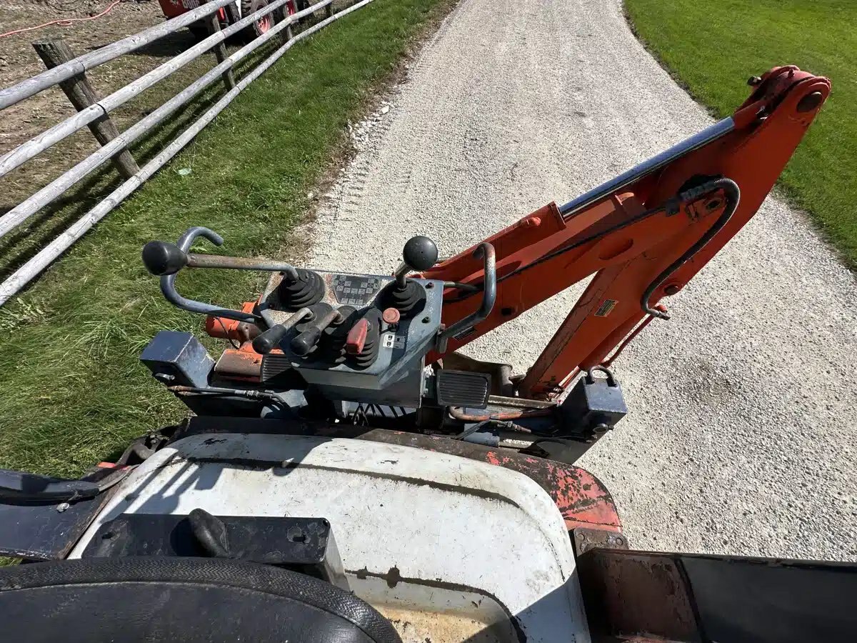 1997 Kubota R520