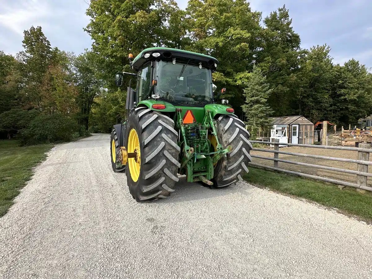 2012 John Deere 7260R