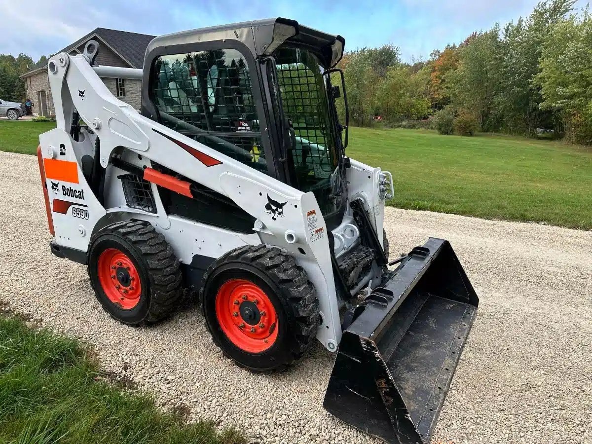 2018 Bobcat S590