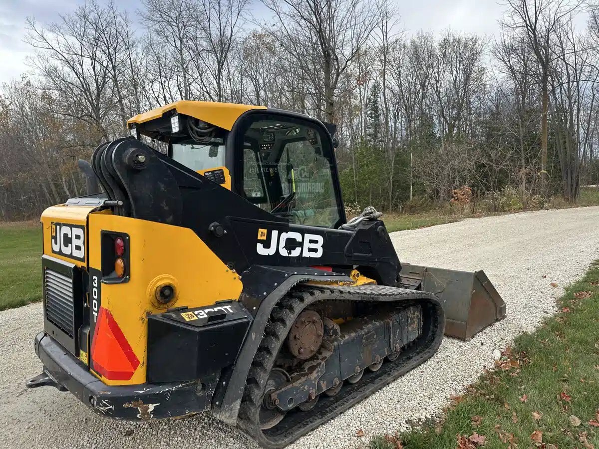 2019 JCB 300T