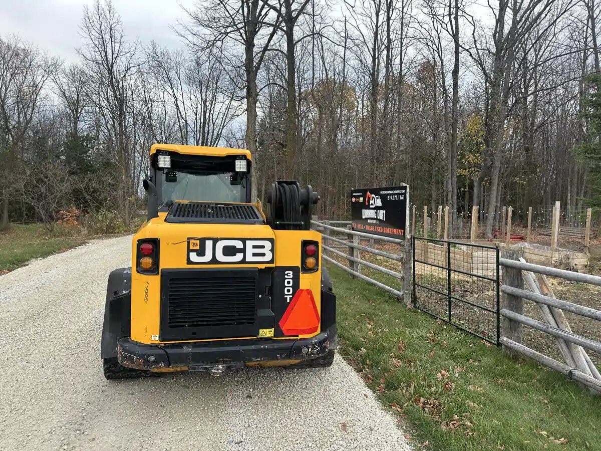 2019 JCB 300T