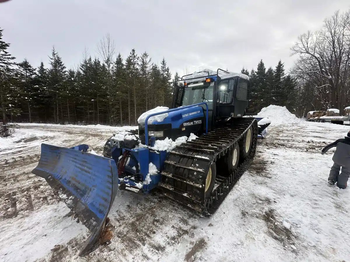 2003 New Holland TM125