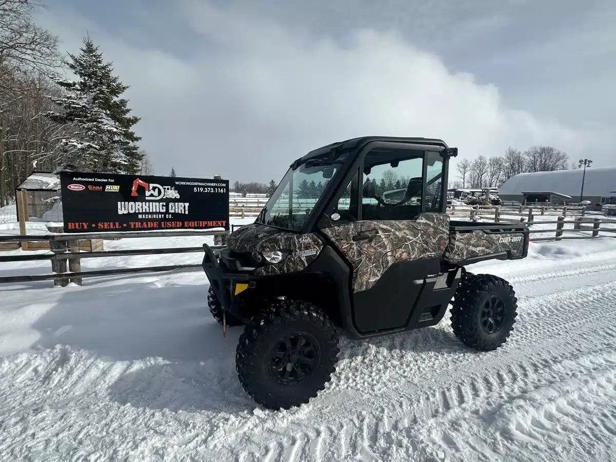 2024 Can-Am DEFENDER XT HD10