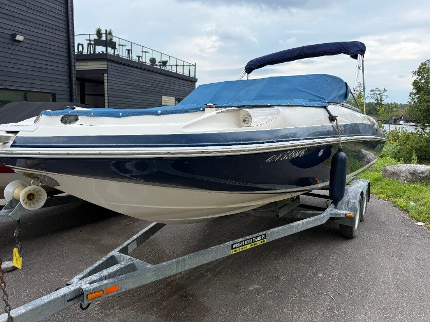 2007 Kayot V200i – 11 Passenger Deck Boat