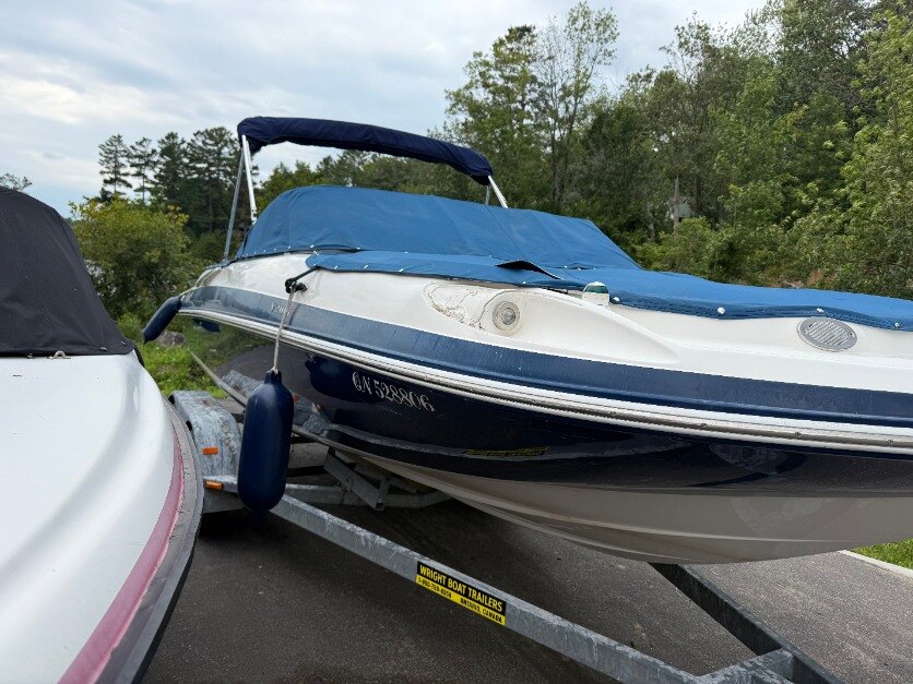 2007 Kayot V200i – 11 Passenger Deck Boat
