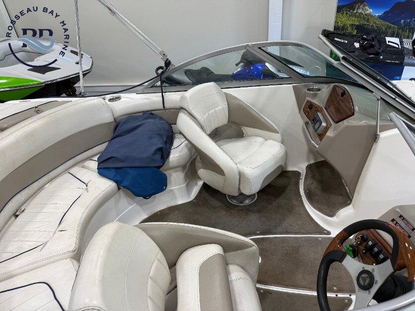 2007 Kayot V200i – 11 Passenger Deck Boat