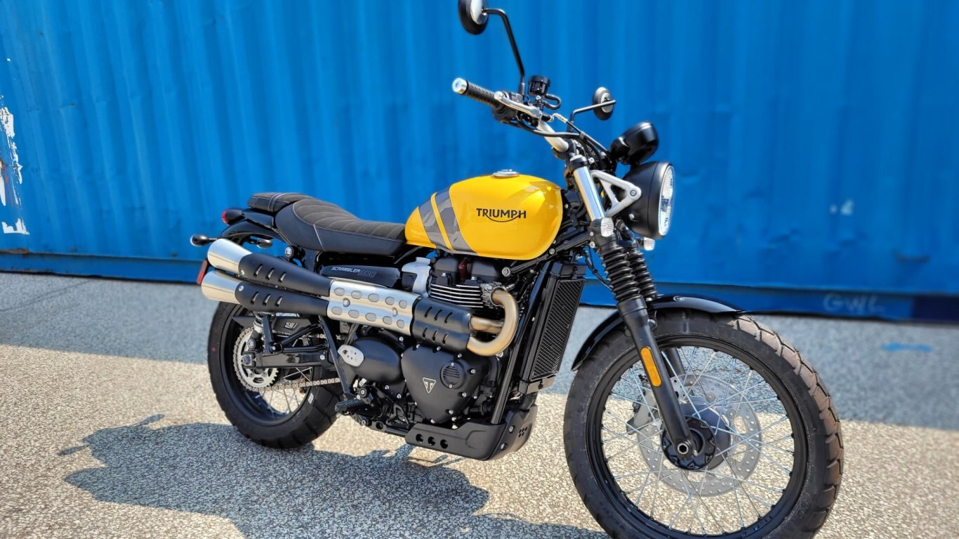 2024 Triumph SCRAMBLER 900 COSMIC YELLOW / GRAPHITE