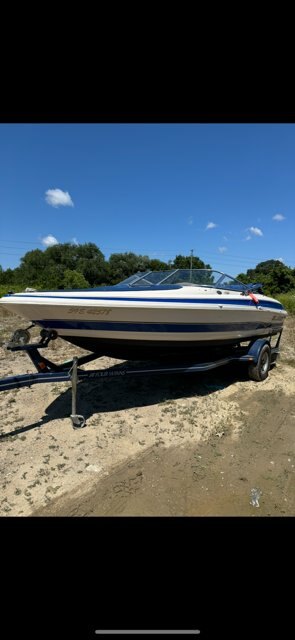 2003 Larson 210 LXI Bowrider