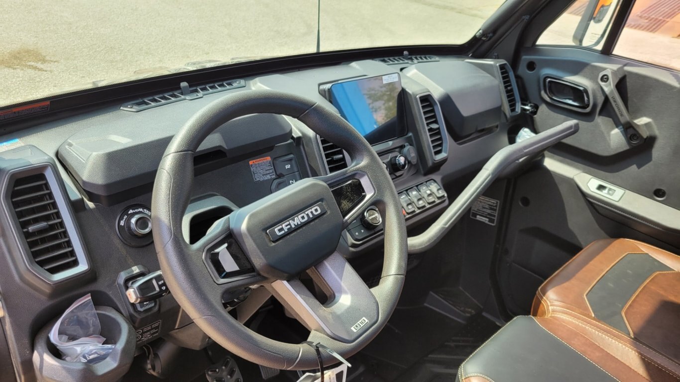 2025 CFMOTO UFORCE U10 PRO HIGHLAND Nebula Black