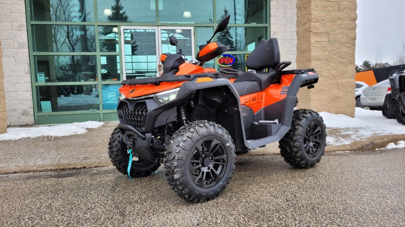 2025 CFMOTO CFORCE 800 TOURING Lava Orange