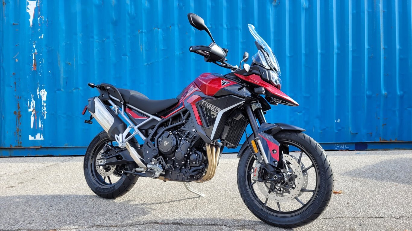 2025 Triumph Tiger 900 GT PRO CARNIVAL RED / SAPPHIRE BLACK